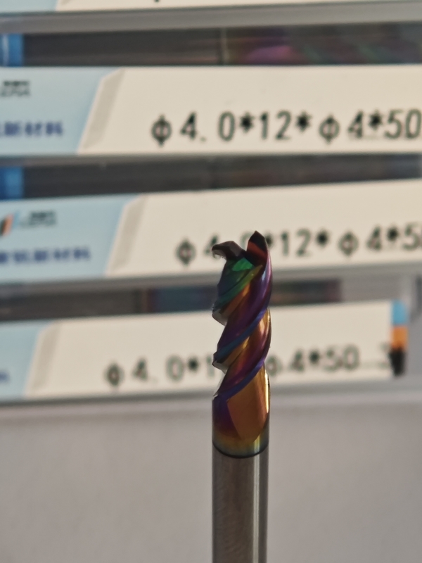 MAE PLUS 4 mm Durchmesser Festkarbid Endmühle für die Verarbeitung von Nichteisenmetallen Φ4.0x12x4Dx50mm