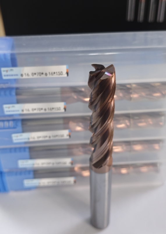 MPE4 Solid Carbide Long Milling Cutter 16mm für Formen Stahl 4 Flöte Langende Mühle φ16.0 x 70x φ16 x 150mm