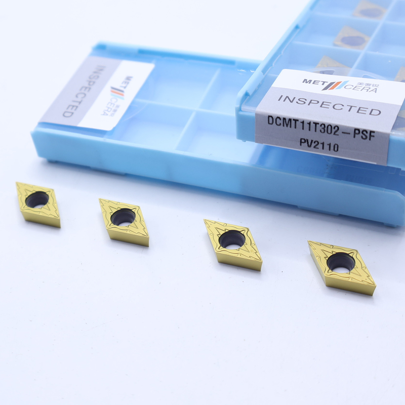 Indexfähiges Cermet-Drehinsatz, PVD-beschichtetes Inneres Drehinsatz, Veredelungsscheibenbrecher DCMT11T302, goldene Farbe