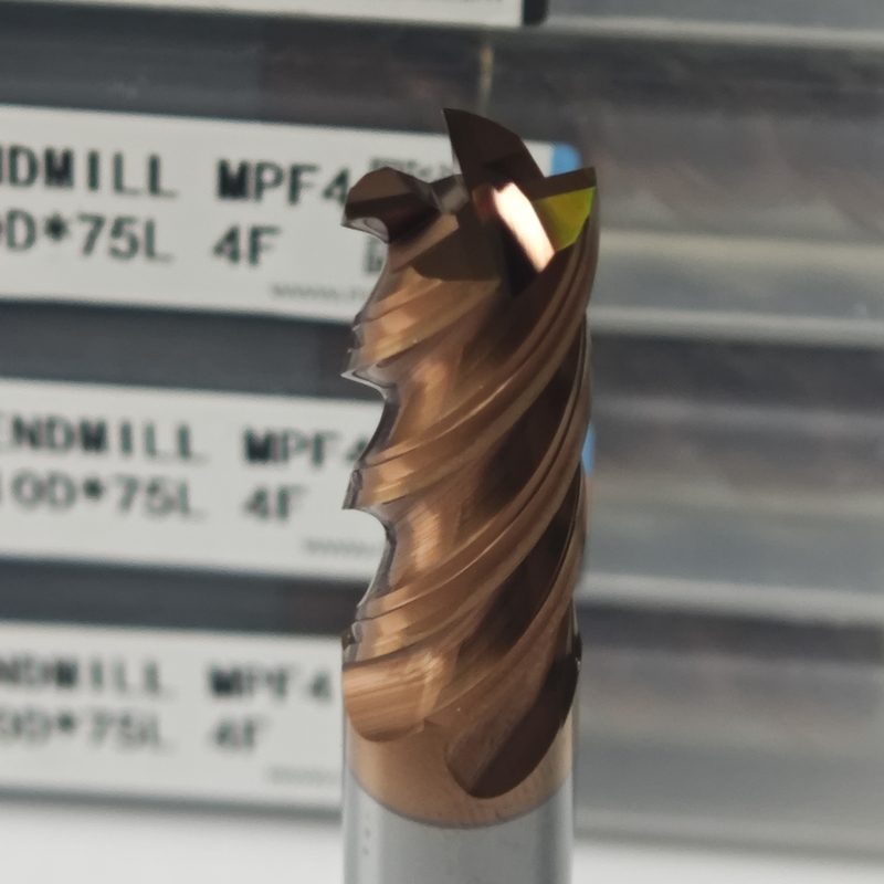 MPF4 Universal 4 Flöten Flat End Mill 10mm Φ10x25x10Dx75mm zum Schneiden von kohlenstoffarmem Stahl mit einer Härte von HRC55-60