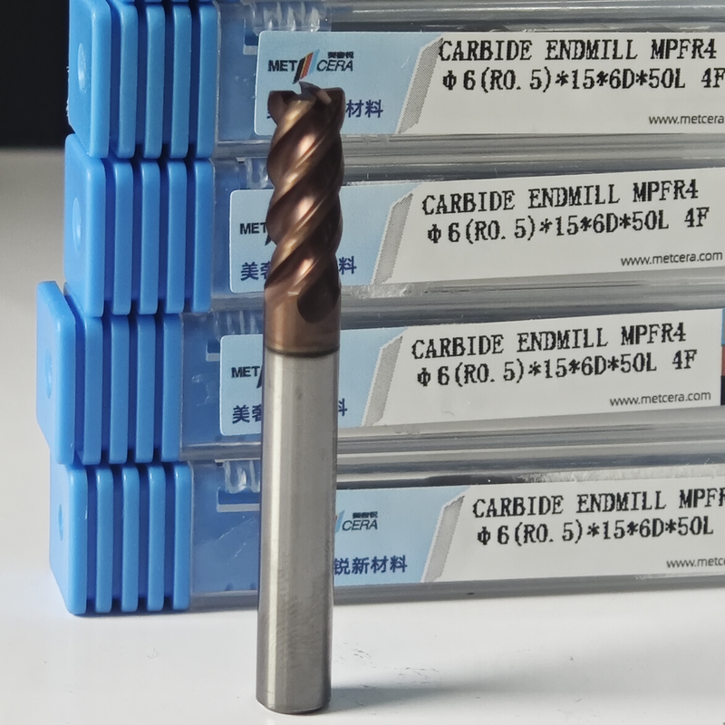 Massivkarbid-Universal-Schneidende Endmühlen 4 Flöten Runde Nasenmühle 6 mm Φ6 R0.5 X15x6Dx50 mm Für vorgehärtetes Stahlwerkstück
