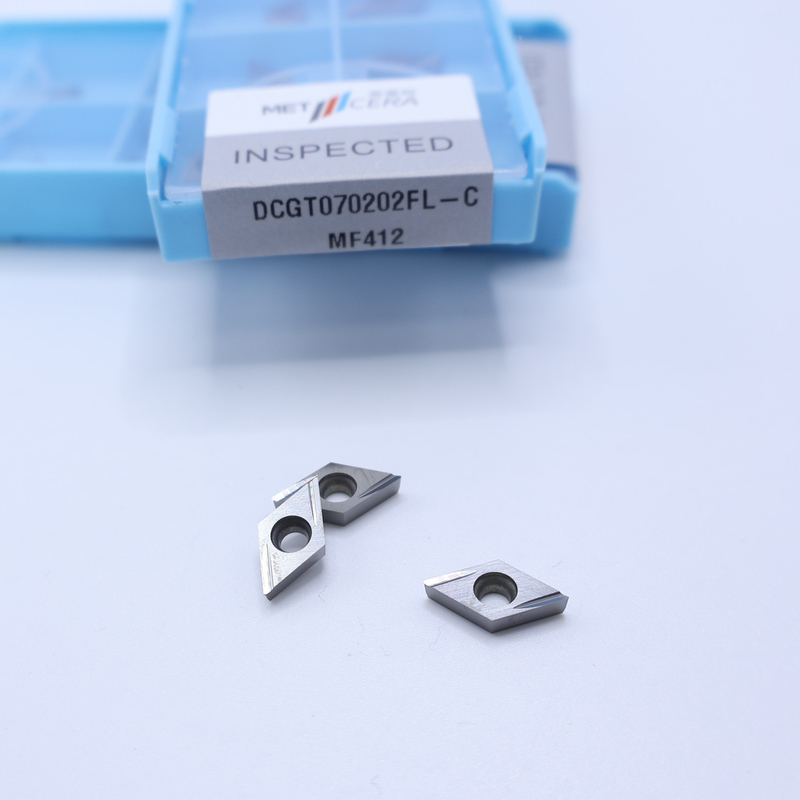 MF412/PV4312 Silber/Bronze DCGT07 DCGT11 Karbid-CNC-Drehvorrichtungen mit C-Finish-Chipschneider