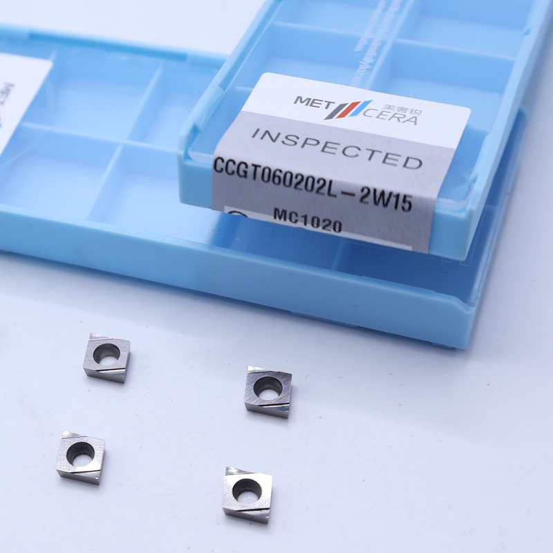 CNC-Drehvorrichtungen von Cermet CCGT06 mit 2W15 Schärfe-End-Chipschneider für die Verarbeitung von Stahl / Metall / Legierung